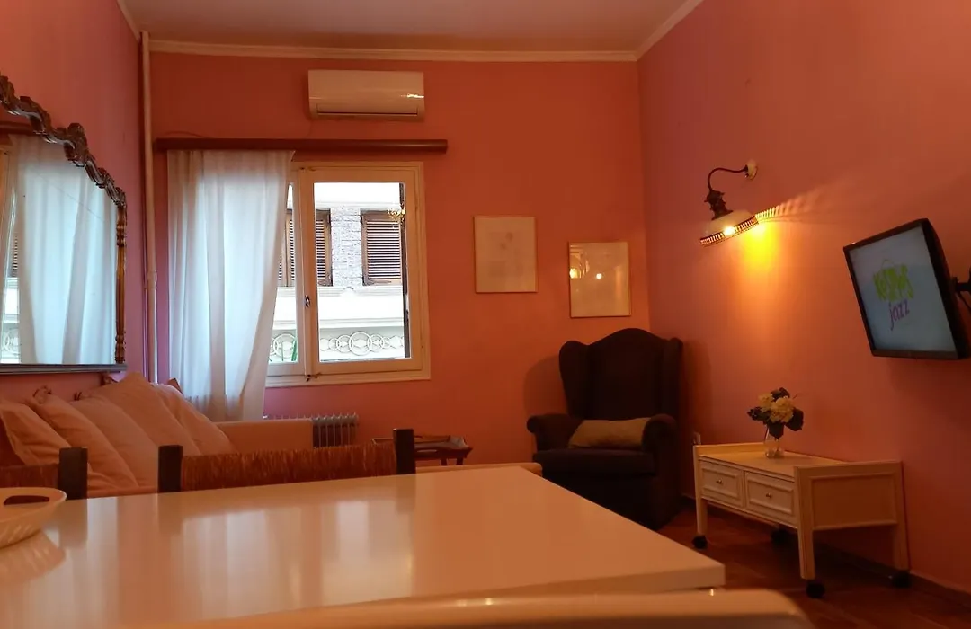 Spacious Apartment With Terrace Under Acropolis-1